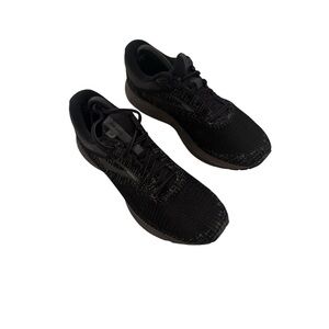 Brooks Revel 3 men's running sneakers in the black colorway size 11